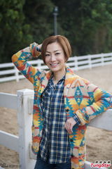 组图：郑秀文、张家辉《失恋急让》海报曝光