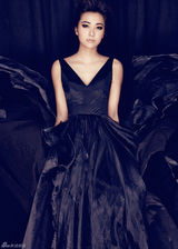 高清图：徐静蕾时尚大片冷艳迷人 笑言要感谢绯闻