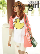 高清组图：韩星具荷拉泰国拍大片可爱娇媚