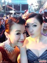 组图：张智霖钟嘉欣大马封帝后 胡杏儿成集邮女