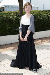 幻灯图集：《你是我的欢乐》记者会 女主角清新亮丽