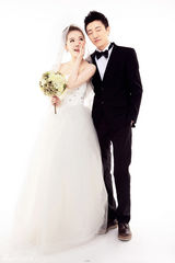 组图：唐笑唯美婚纱照曝光 8日在京举行婚礼