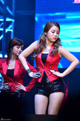 高清组图：韩团T-ara香港首办演唱会