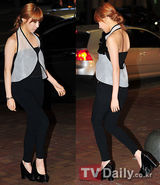 组图：少女时代Tiffany朴诗妍等出席名品派对活动