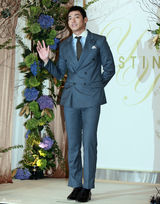 组图：柳真奇太映举行婚礼 众韩星捧场