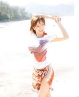 组图：日剧女星释由美子泳装写真 长腿美胸身姿窈窕