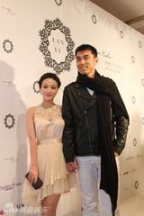 组图：战立国出席时尚活动 简单搭配不失潇洒