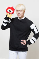 高清组图：SHINee对话新浪 自我定义火山口