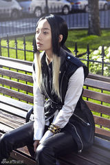 组图：王珞丹素面暴走伦敦街头个性十足