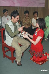 高清图：名伶尹飞燕收梁心怡为徒 汪明荃等到场庆贺