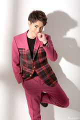 组图：《山河恋》蒙古铁汉孙坚曝光一组暖男照