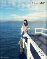 组图：超模米兰达-可儿代言牛仔裤 素颜拍写真