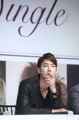 高清组图：韩团Superjunior新专辑记者会