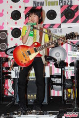 组图：日本吉他神童宫泽佑门访港献技