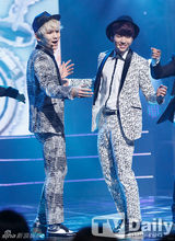 组图：SJ-M与MBLAQ等热唱《MCD》 2NE1夺冠