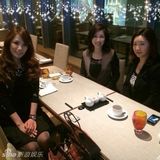 组图：42岁日本美女风姿似少女 当外婆三世同堂