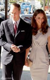 组图：英国凯特王妃频频亮相 偏爱优雅装扮