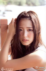 组图：铃木爱理20岁纪念 平胸也可以性感和美丽