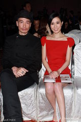 组图：佘诗曼胡杏儿等TVB群星出席颁奖活动