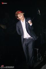 高清组图：李准基杭州火爆开唱 个性十足High翻全场