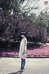 组图：苏妙玲时尚大片显质感 后现代风格夺眼球