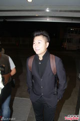 组图：刘璇办婚前答谢宴 众星捧场人气高