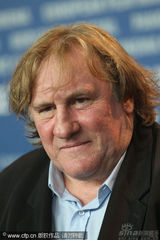 幻灯图集：《猛犸象》记者会 杰拉尔-德帕迪约亮相