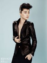 高清图：范冰冰登《VOGUE》封面 英气威武性感不羁