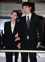 组图：李敏镐朴敏英具荷拉《城市猎人》公开拍摄