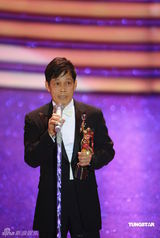 幻灯：香港金像奖现场 邹林获专业精神奖