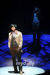 组图：曹成模等参加音乐剧《光华门恋歌》彩排