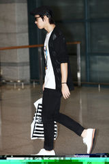 组图：韩团INFINITE和U-KISS机场显潮范儿