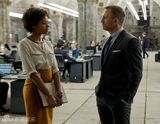 组图：《007：天降杀机》英国将映 发剧照预热