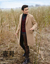 组图：张铎眼神深邃化身摩登绅士