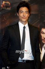 组图：Rain李娜英等宣传《逃亡者》 众星强强联手