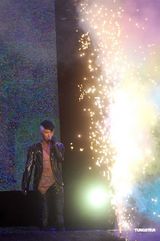 幻灯：林峰演唱会首场落幕 陈慧琳助阵牵手合唱