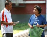 组图：《谁来伺候妈》热拍 彭玉现场数次落泪