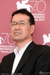 组图：《宇宙海贼哈洛克船长》松本零士亮相