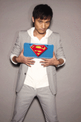 幻灯图：耿乐写真展型男魅惑 演绎西装经典风范