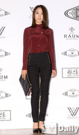 组图：南圭丽(南奎丽)SISTAR宝拉等盛装出席时尚活动