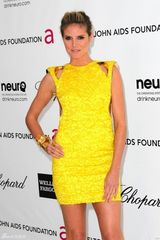 高清组图：海蒂-克鲁姆黄色礼服亮相奥斯卡派对