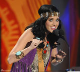 高清组图：凯蒂-佩里出席青少年选择奖变装搞怪