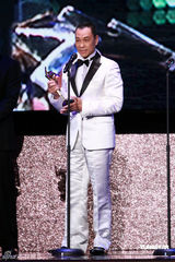 幻灯：亚洲电影大奖 王学圻获最佳男主角