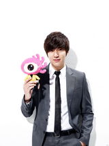 高清图：对话李敏镐：中国巡演将唱新歌 最想去故宫