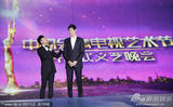 组图：孙杨金鹰节秀歌喉唱《泳动》卖萌不断