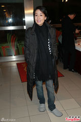 组图：黄子华盼与周润发拍剧 张智霖否认不和