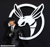 组图：《青峰侠》洛杉矶首映 周杰伦黑衣现身秀功夫