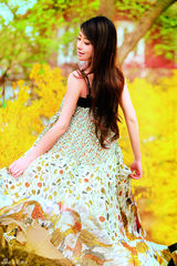 组图：陈紫函小清新写真显妩媚女人味