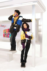 高清组图：戚薇袁成杰演绎公车站浪漫邂逅