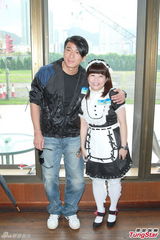 组图：吴镇宇儿子留港求学 张智霖称没感情缺失